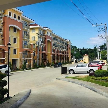 Spacious 1 Bedroom At Arezzo Place Davao With Pool,Wifi And Netflix Экстерьер фото